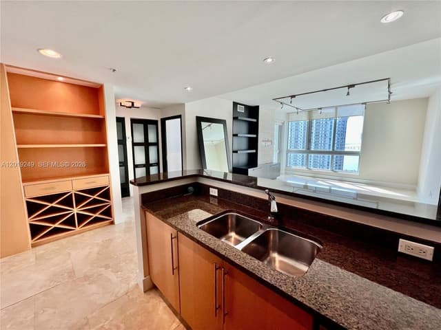 300 S Biscayne Blvd # 2606, Miami FL 33131 - Miami, FL - Photo 7