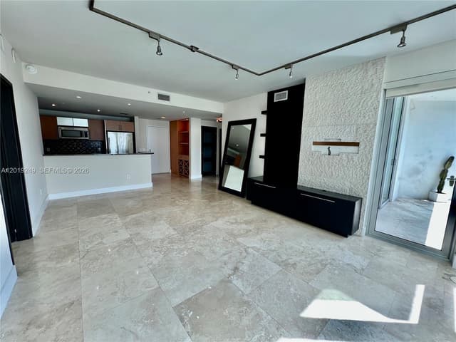 300 S Biscayne Blvd # 2606, Miami FL 33131 - Miami, FL - Photo 4