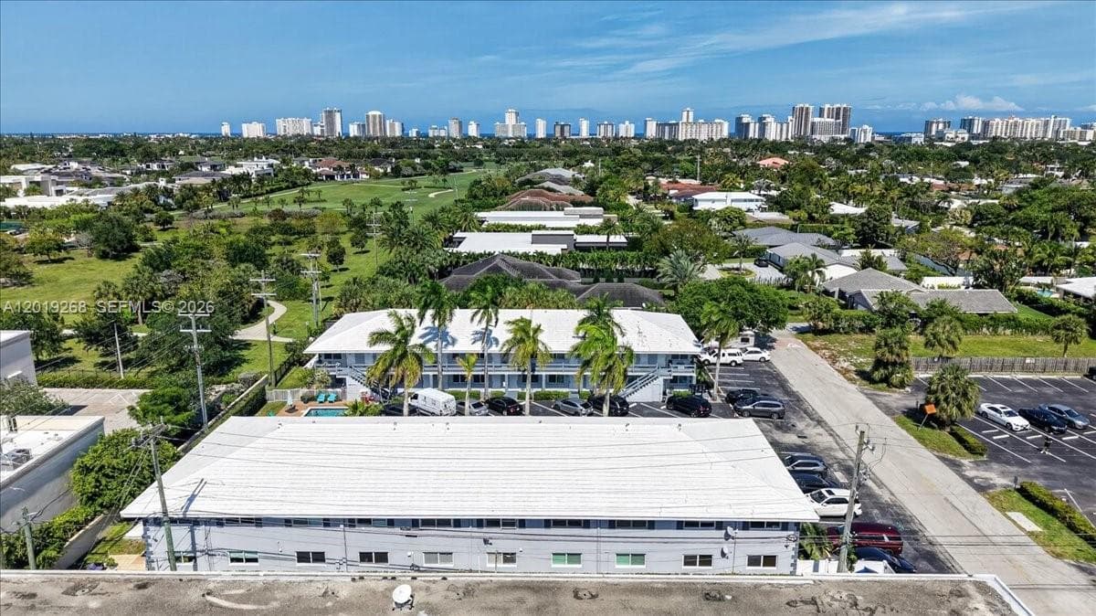 2115 NE 37th Dr # 120, Fort Lauderdale FL 33308 - Fort Lauderdale, FL - Photo 1