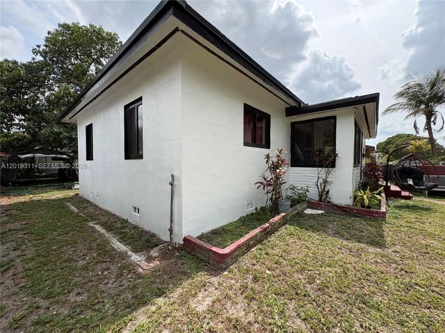1250 NW 131st St, North Miami FL 33167 - North Miami, FL - Photo 6