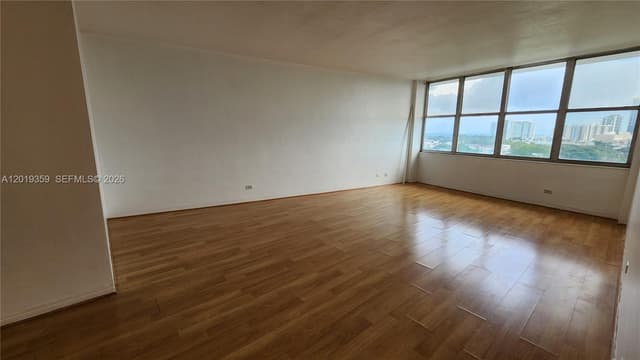 7441 Wayne # O, Miami Beach FL 33141 - Miami Beach, FL - Photo 5