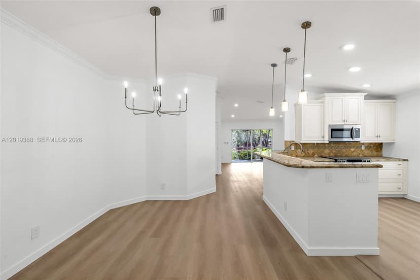 5621 NW 117th Ave, Coral Springs FL 33076