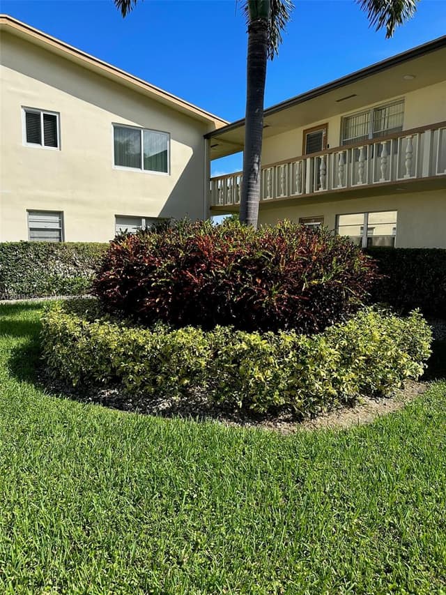 70 Dorchester D # 70, West Palm Beach FL 33417 - West Palm Beach, FL - Photo 2
