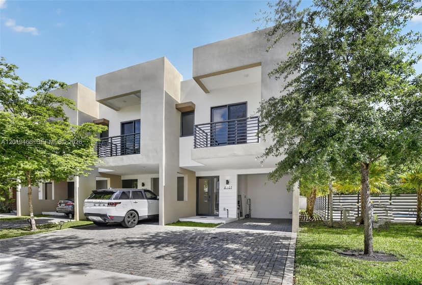 4101 N Oak Pl, Dania Beach FL 33314