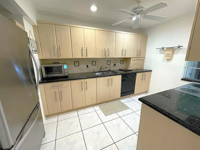 2431 Del Aire Boulevard # d, Delray Beach FL 33445 - Delray Beach, FL - Photo 2