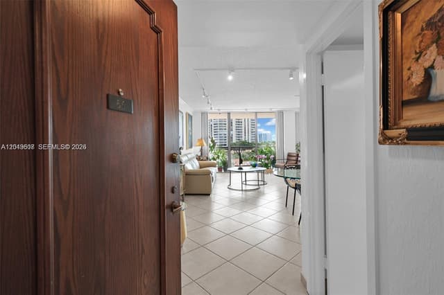 19667 Turnberry Way # 6C, Aventura FL 33180 - Aventura, FL - Photo 2