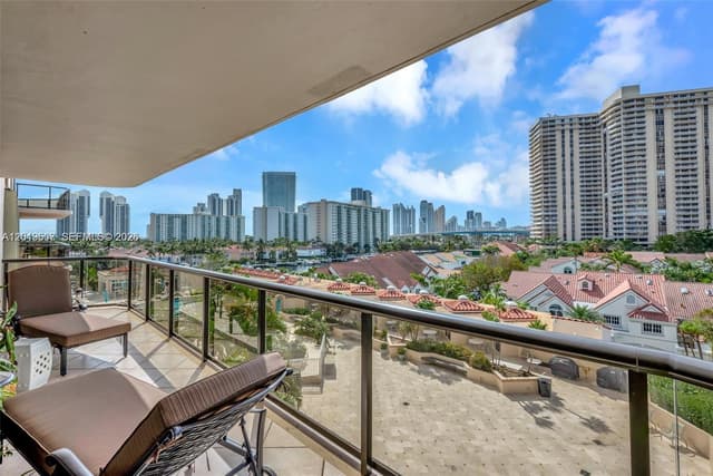 19667 Turnberry Way # 6C, Aventura FL 33180 - Aventura, FL - Photo 4