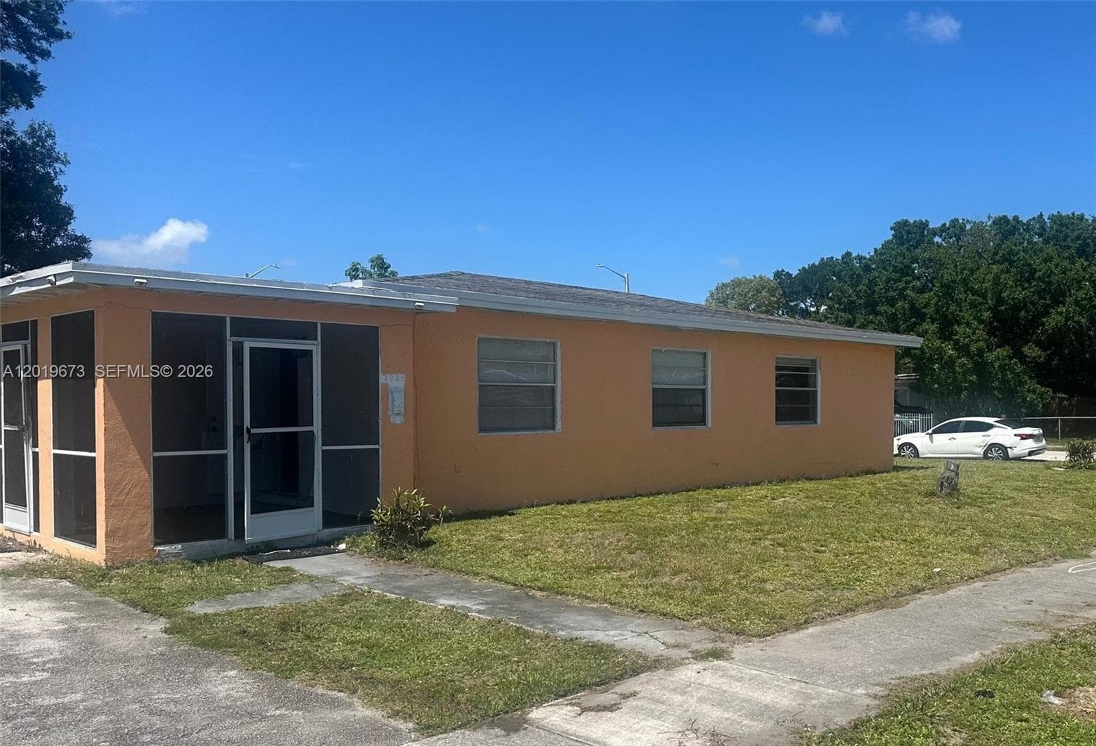 2925 NW 5th St, Fort Lauderdale FL 33311
