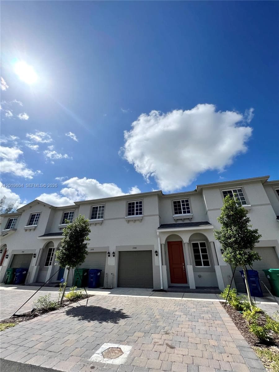 1088 NW 208th Ter # 1088, Miami Gardens FL 33169