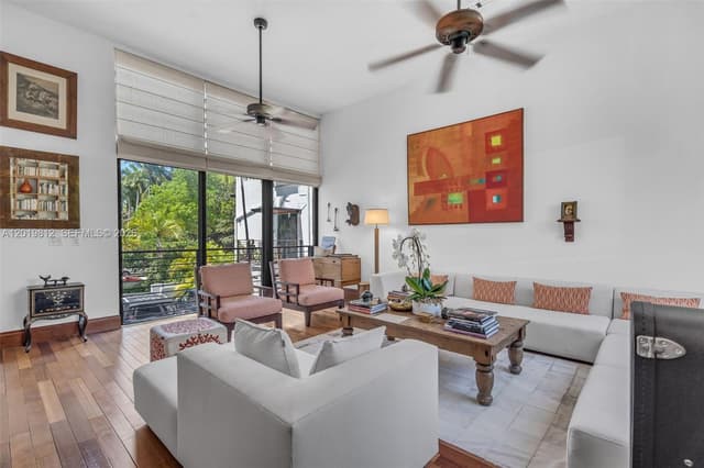 209 E Enid Dr # 36, Key Biscayne FL 33149 - Key Biscayne, FL - Photo 2