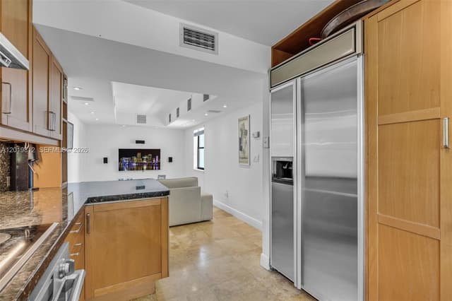 209 E Enid Dr # 36, Key Biscayne FL 33149 - Key Biscayne, FL - Photo 4