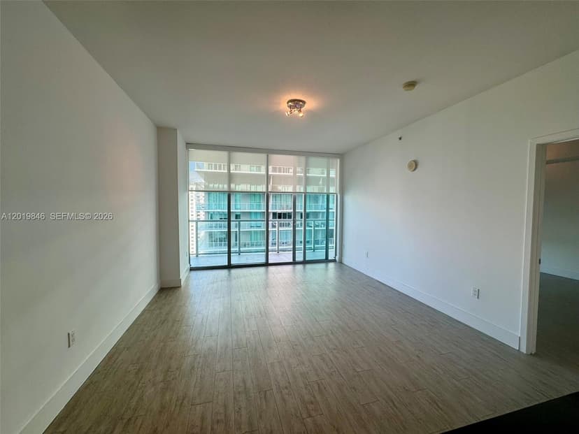 79 SW 12th St, Miami FL 33130