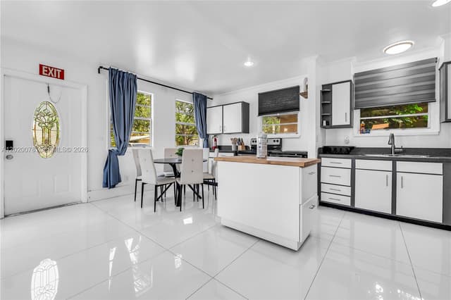 1738 N 16th Ct, Hollywood FL 33020 - Hollywood, FL - Photo 5