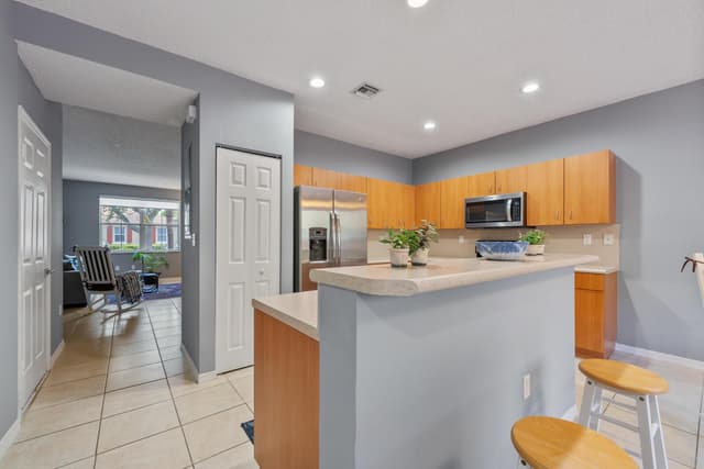 934 NE 42nd Terrace, Homestead FL 33033 - Homestead, FL - Photo 6