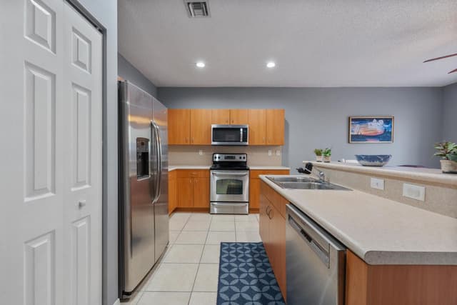 934 NE 42nd Terrace, Homestead FL 33033 - Homestead, FL - Photo 4