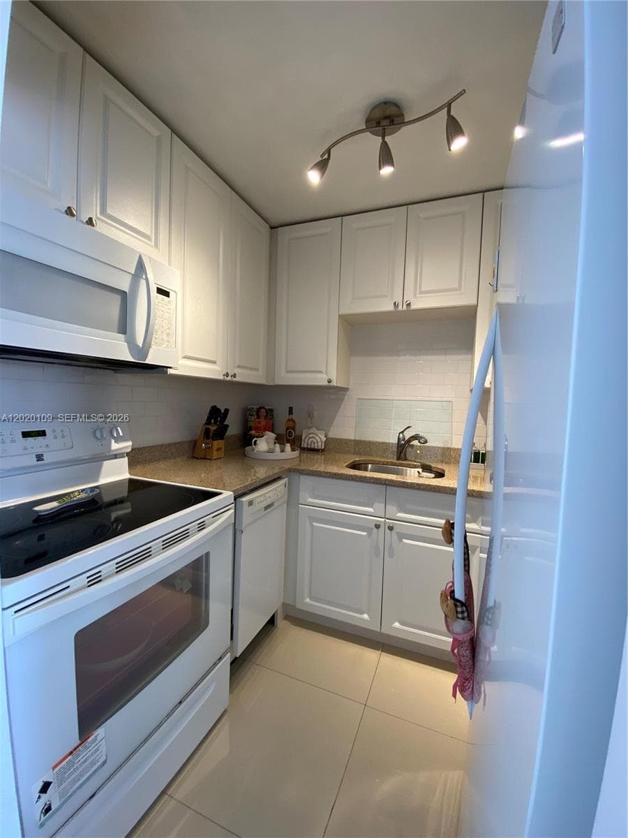 5050 NW 7th St # 312, Miami FL 33126 - Miami, FL - Photo 1