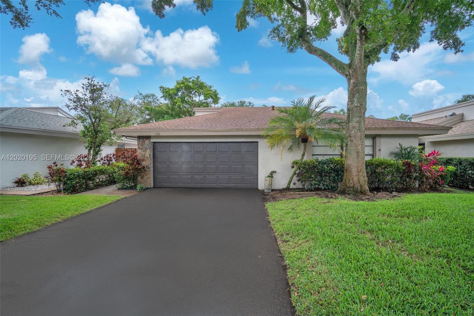 136 Greens Rd, Hollywood FL 33021