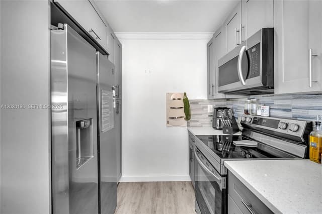 8437 Forest Hills Dr # 304, Coral Springs FL 33065 - Coral Springs, FL - Photo 4