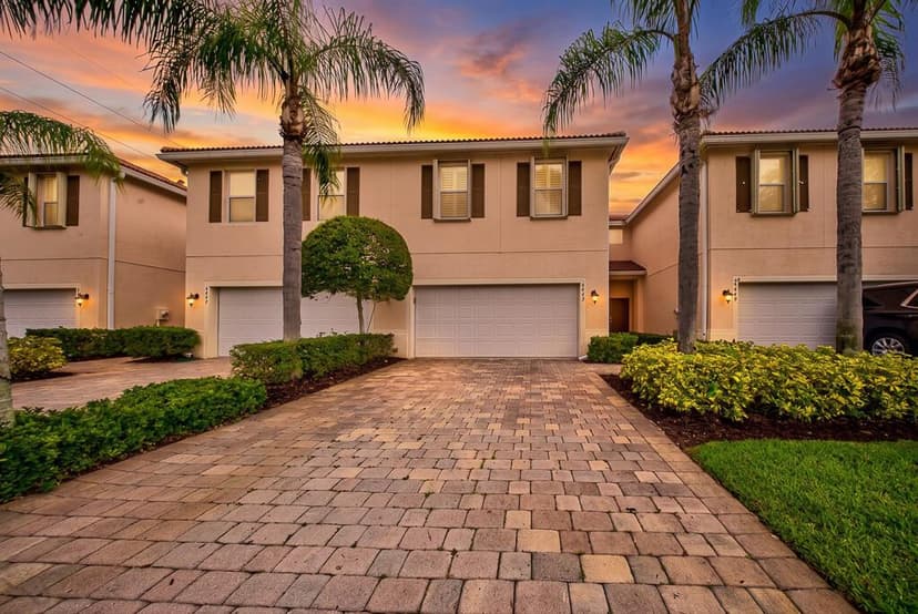 6463 Azura Lake Road, Lake Worth FL 33463