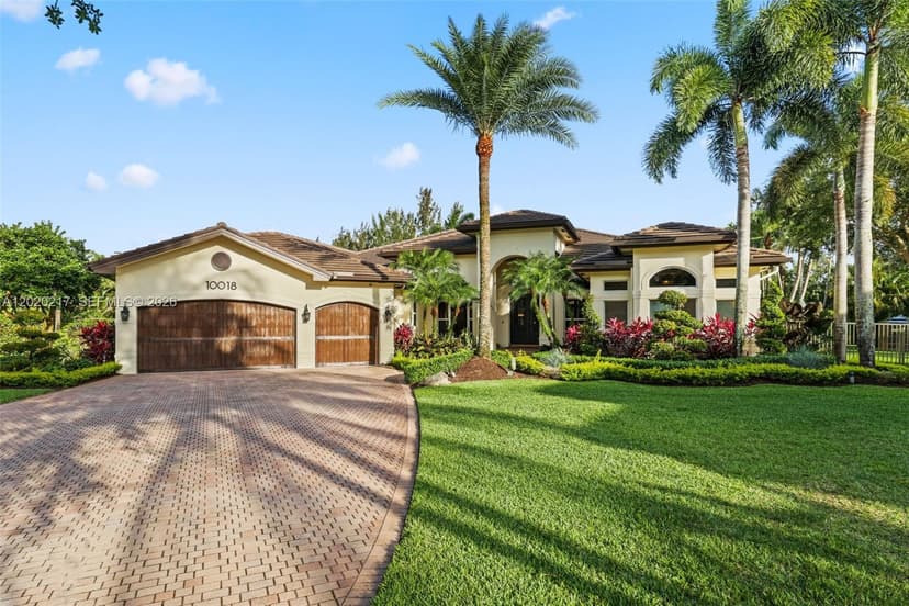 10018 Laurel Rd, Davie FL 33328