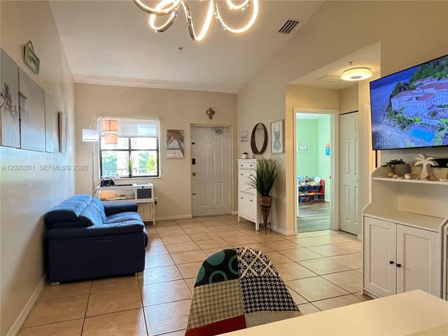 22731 SW 88th Pl # 303, Cutler Bay FL 33190 - Cutler Bay, FL - Photo 3