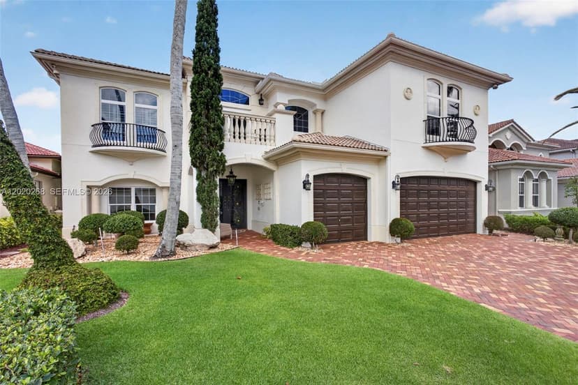 111 Abondance Dr, Palm Beach Gardens FL 33410