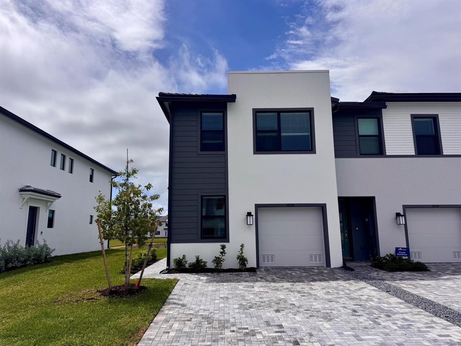 4238 Efendi Drive # 30, Lantana FL 33462