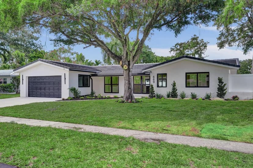 669 SW 3rd Street, Boca Raton FL 33486