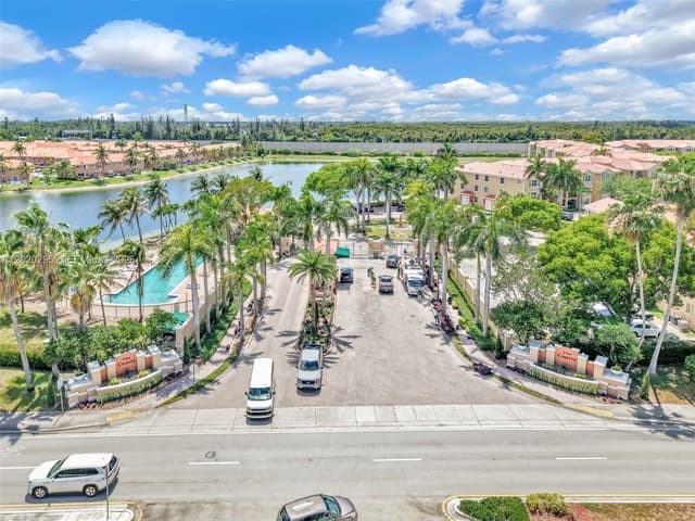 6630 NW 114th Ave # 1538, Doral FL 33178 - Doral, FL - Photo 2