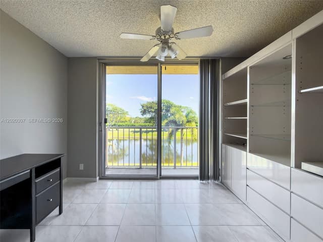 7145 Huntington Ln # 303, Delray Beach FL 33446 - Delray Beach, FL - Photo 2