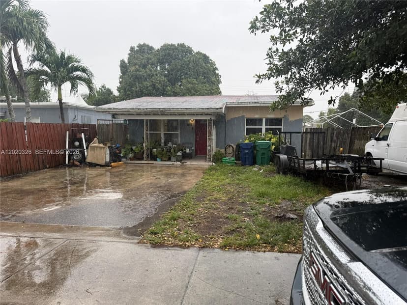 3101 NW 99th St, Miami FL 33147