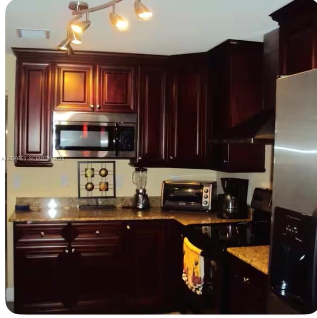 14475 SW 40th St, Miami FL 33175 - Miami, FL - Photo 5