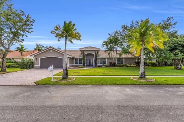 321 NW 193rd Ave, Pembroke Pines FL 33029 - Pembroke Pines, FL - Photo 3
