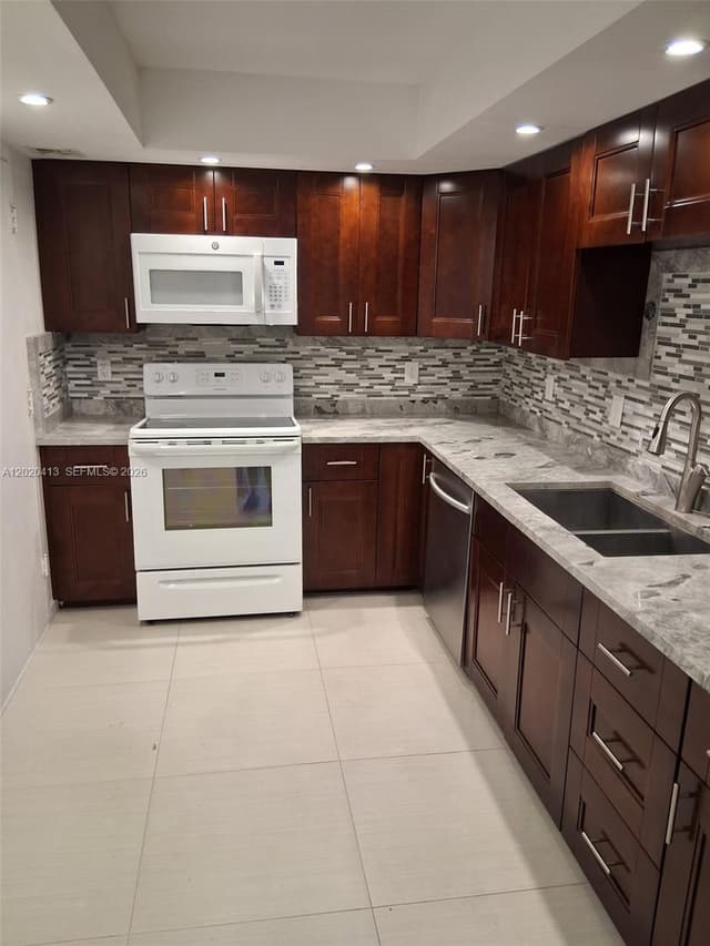 405 N Ocean Blvd # 1815, Pompano Beach FL 33062 - Pompano Beach, FL - Photo 4