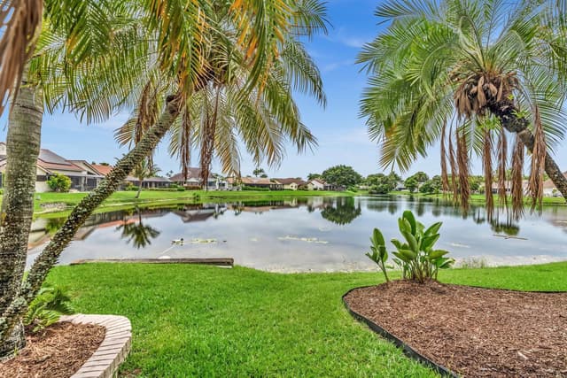 7640 NW 87th Avenue, Tamarac FL 33321 - Tamarac, FL - Photo 3