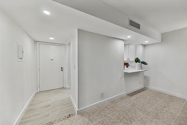 5220 Las Verdes Circle # 317, Delray Beach FL 33484 - Delray Beach, FL - Photo 7