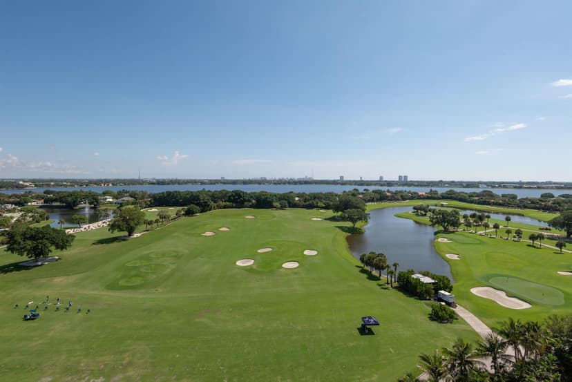 2000 Presidential Way # 1401, West Palm Beach FL 33401