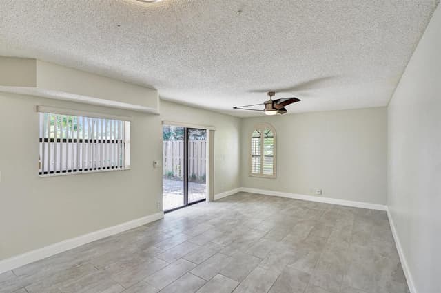 4260 Village Drive # D, Delray Beach FL 33445 - Delray Beach, FL - Photo 4
