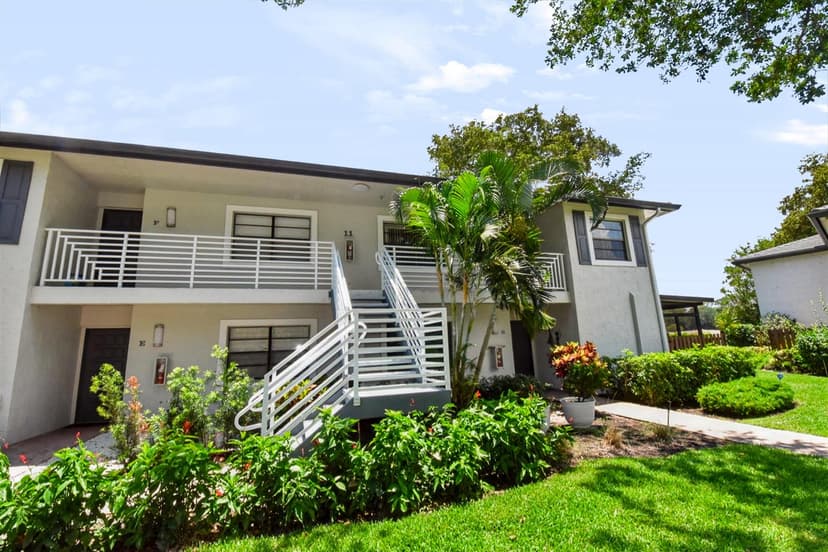 11 Southport Lane # H, Boynton Beach FL 33436