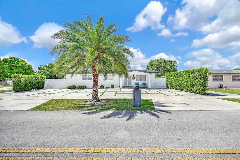 10202 SW 33rd St, Miami FL 33165