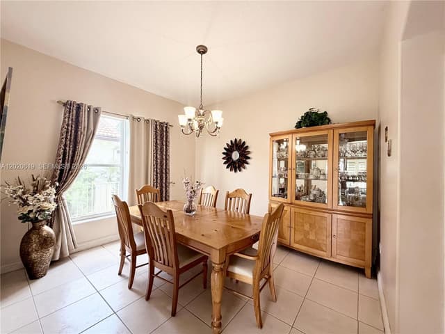18815 SW 29th St, Miramar FL 33029 - Miramar, FL - Photo 7