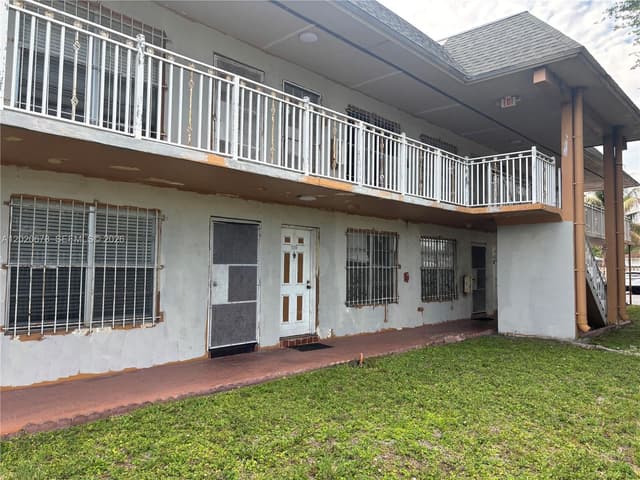 251 NW 177th St # 109, Miami Gardens FL 33169 - Miami Gardens, FL - Photo 2
