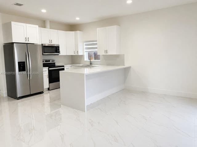 11602 SW 240th St, Homestead FL 33032 - Homestead, FL - Photo 4