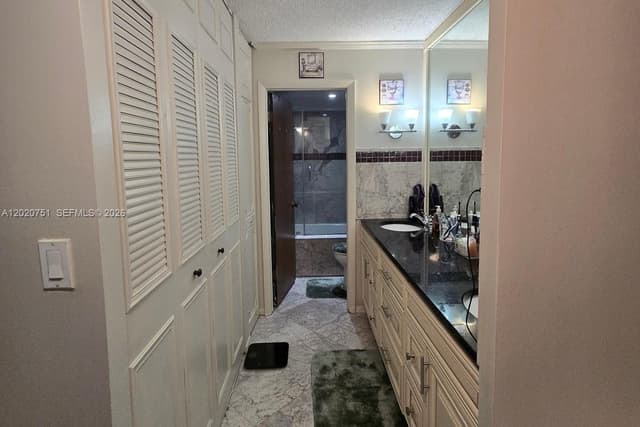 3660 Inverrary Dr # 3T, Lauderhill FL 33319 - Lauderhill, FL - Photo 4