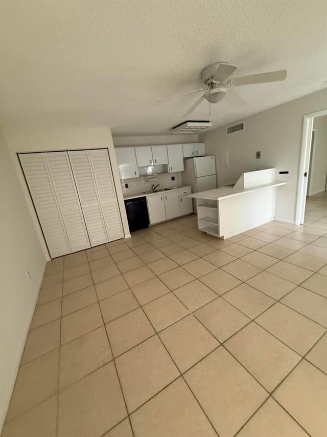 633 Executive Center Drive # L202, West Palm Beach FL 33401 - West Palm Beach, FL - Photo 4