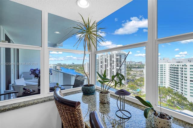 2800 E Sunrise Blvd # 17E, Fort Lauderdale FL 33304 - Fort Lauderdale, FL - Photo 2