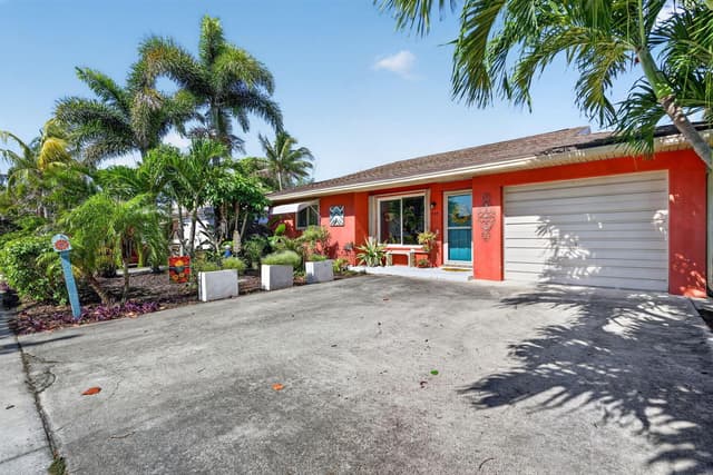 1525 N M Street, FL 33460 - Photo 2