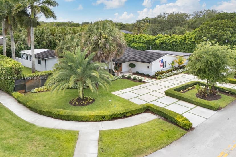 8200 SW 102nd St, Miami FL 33156