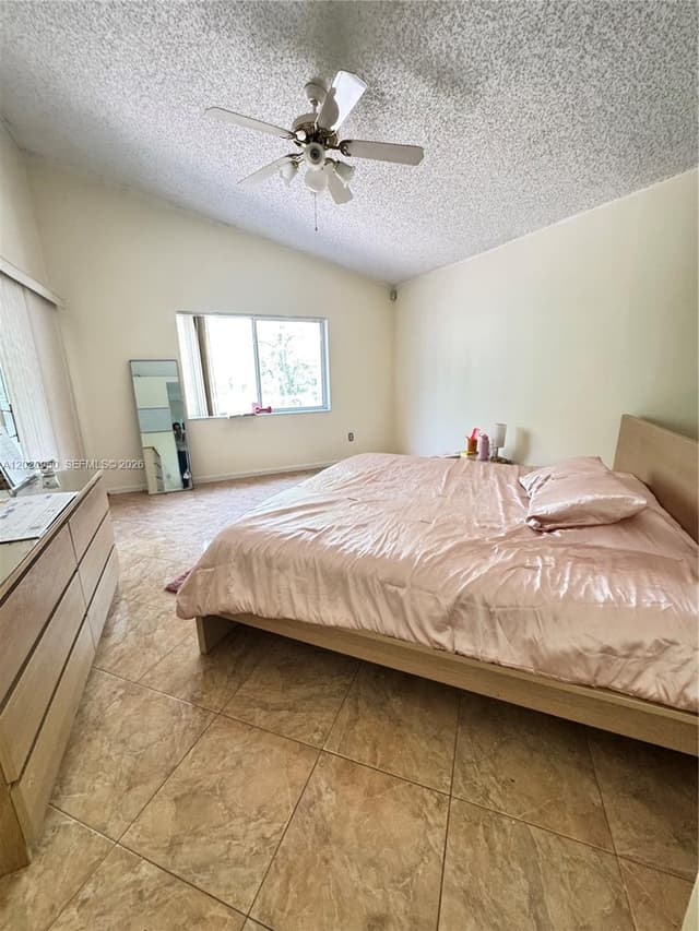 131 SW 178th Way, Pembroke Pines FL 33029 - Pembroke Pines, FL - Photo 7
