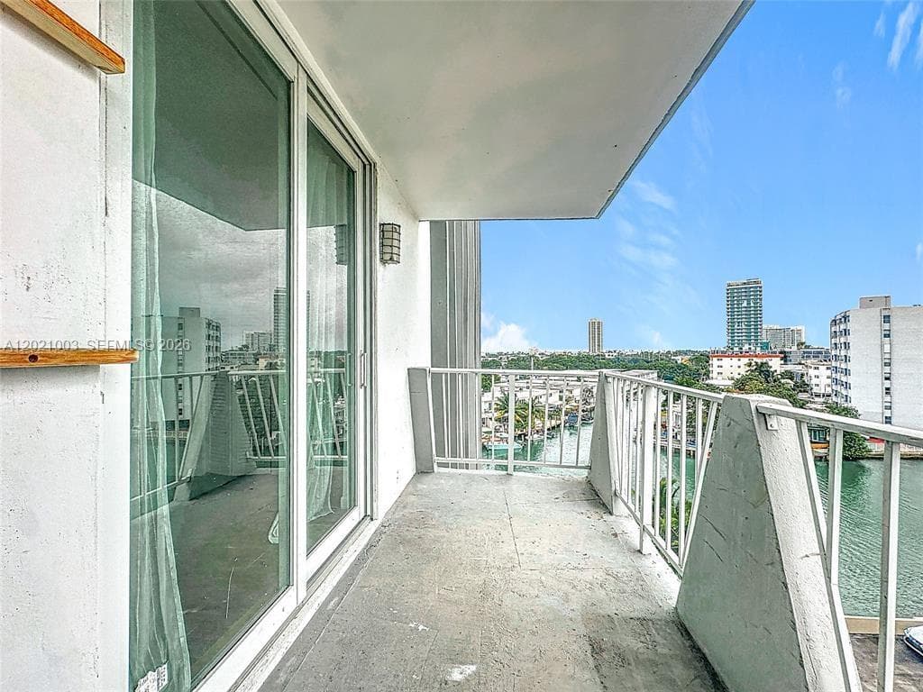 7133 Bay Dr # 705, Miami Beach FL 33141 - Miami Beach, FL - Photo 1